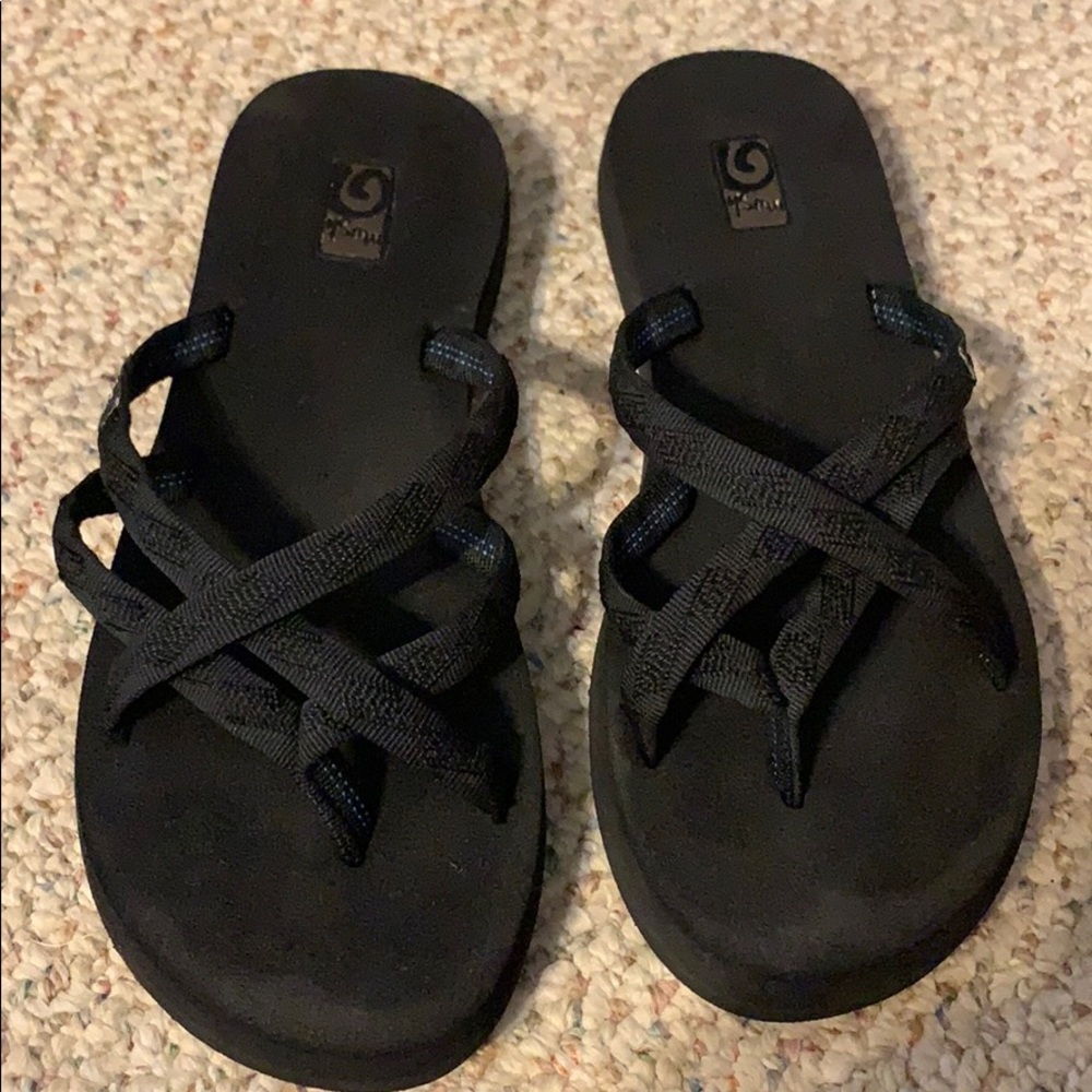 teva flip flops